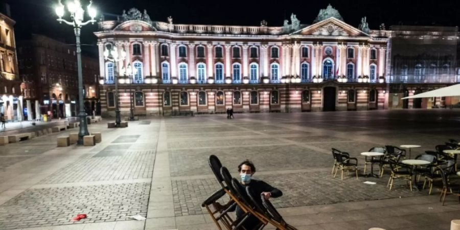 Vorbereitungen für Ausgangssperre in Toulouse