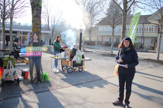 Laura Rossi an einer Wahlveranstaltung. laura rossi
