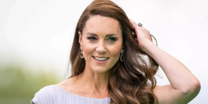 Herzogin Kate geht aus und das ohne grosse Aufregung! Prinz Harry Kate