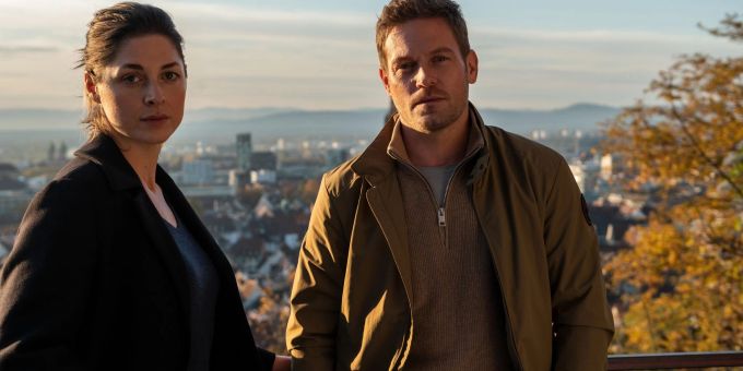 Tanja Wilken (Katharina Nesytowa) und Dennis Danzeisen (Joscha Kiefer) ermitteln wieder. Tanja Wilken (Katharina Nesytowa) und Dennis Danzeisen (Joscha Kiefer) ermitteln wieder.