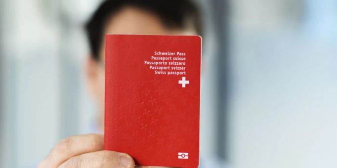 Das SEM hätte die Einbürgerung eines Türken nicht wegen einem Bagatelldelikt verweigern dürfen, urteilt das Bundesgericht. Einbürgerung