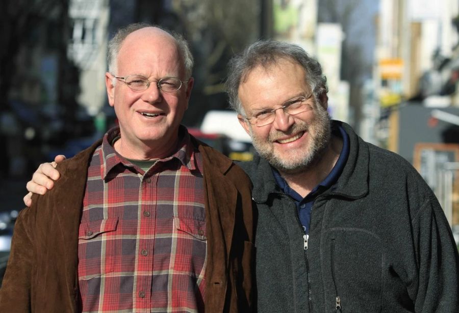 Das sind die Gründer der Eismarke: Ben Cohen (l) und Jerry Greenfield.