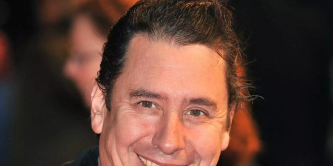 Jools Holland wird 62. Foto: Daniel Deme/EPA/dpa Jools Holland wird 62. Foto: Daniel Deme/EPA/dpa