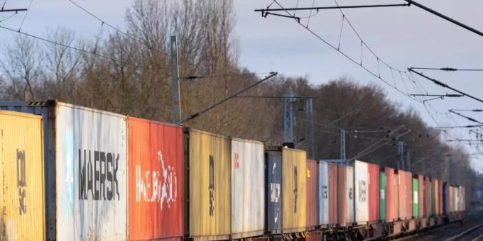 Der finnische Bahngüterverkehr nach Russland soll in absehbarer Zeit eingestellt werden. (Symbolbild) dd