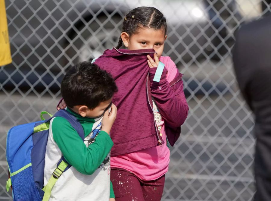 Flugzeug Los Angeles Primarschule