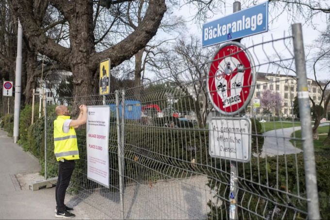 Seit dem 20. März ist die Bäckeranlage in Zürich gesperrt. Bäckeranlage Zürich coronavirus