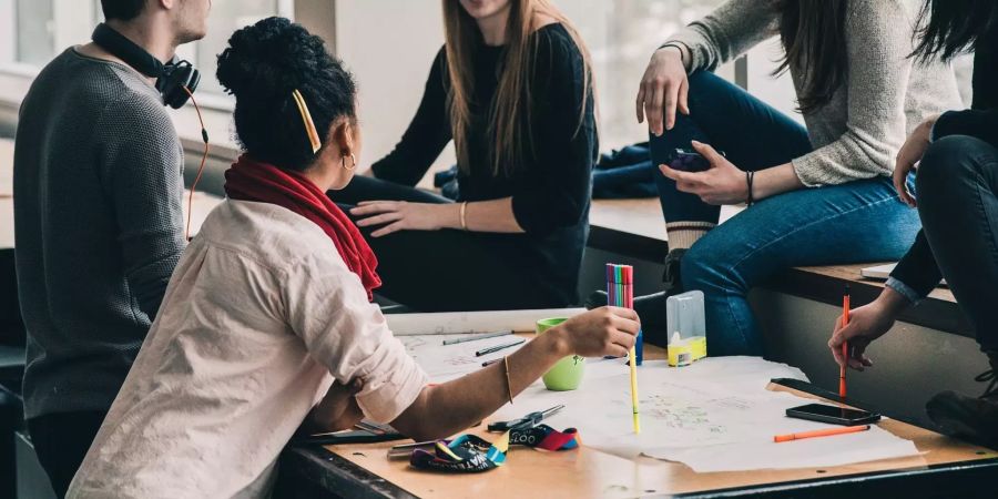 Studenten Stift Lernen Tisch