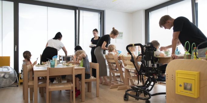 Bei mehr Lohn - Basel hat wohl bald tiefste Kita-Kosten