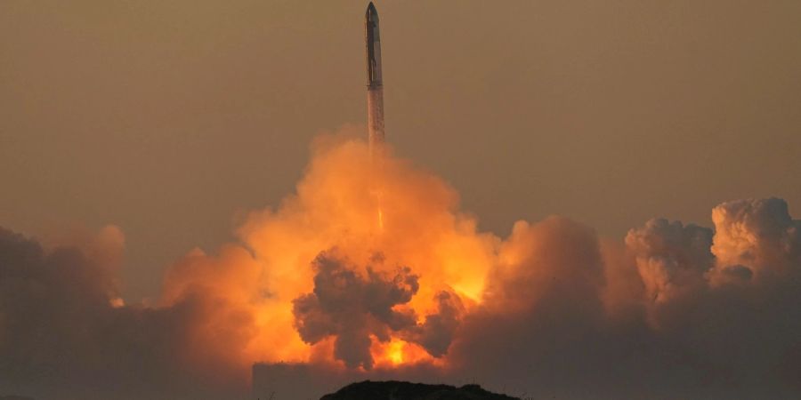 SpaceX's Mega-Rakete «Starship» startet zu einem Testflug. Der Test konnte allerdings erneut nicht abgeschlossen werden.