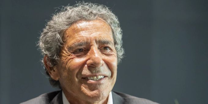 Der Zürcher Medienpionier Roger Schwainski ist überzeugt, dass die SRG eine allfällige Annahme der «Halbierungsinitiative» selbst zu verschulden hätte. (Archivbild) Roger Schawinski SRG Halbierungsinitiative