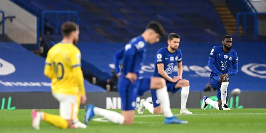 In der Premier League soll auf den Kniefall verzichtet werden.