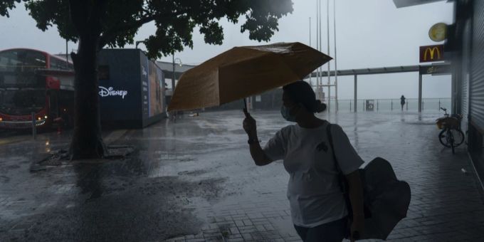Auch in Hongkong wütete der Taifun «Ma-on» bereits. Ma-on