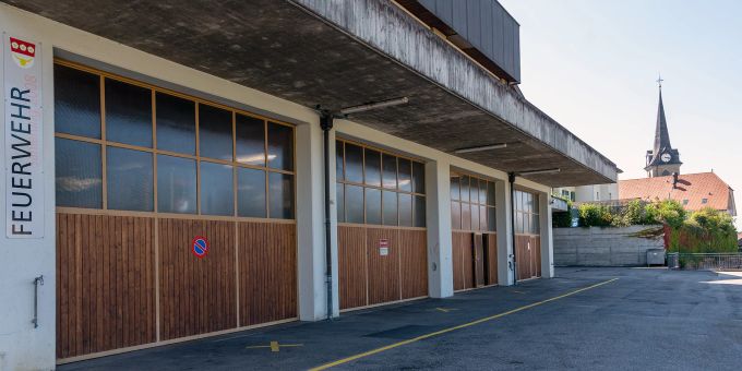 Der Stützpunkt Feuerwehr Düdingen an der Chännelmattstrasse 5. Der Stützpunkt Feuerwehr Düdingen an der Chännelmattstrasse 5.