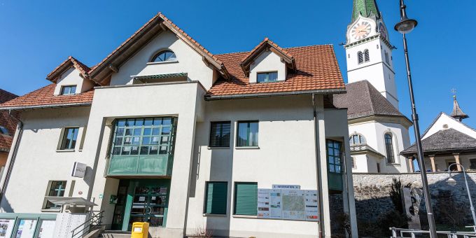 Die Gemeindeverwaltung Hasle LU am Dorf 15. Die Gemeindeverwaltung Hasle LU am Dorf 15.