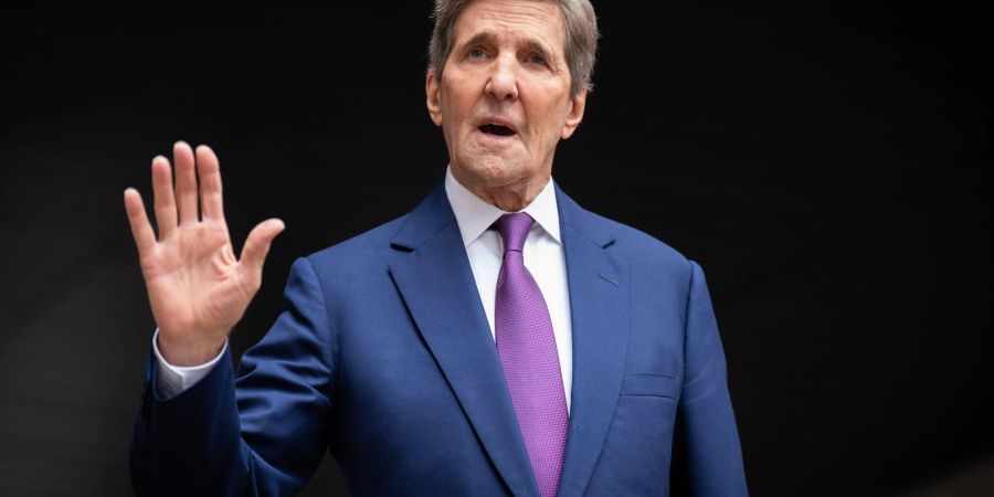 John Kerry, Sondergesandter des US-Präsidenten für Klimafragen, ist in China eingetroffen.