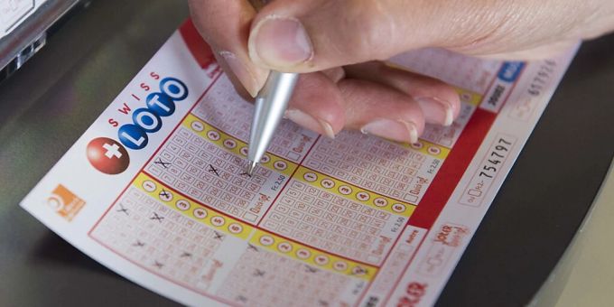 In der Schweiz - Glückspilz gewinnt im Lotto 1,2 Millionen Franken