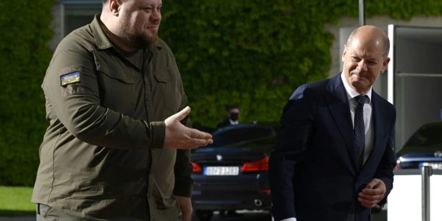 Ruslan Stefantschuk und Olaf Scholz (v.l.)