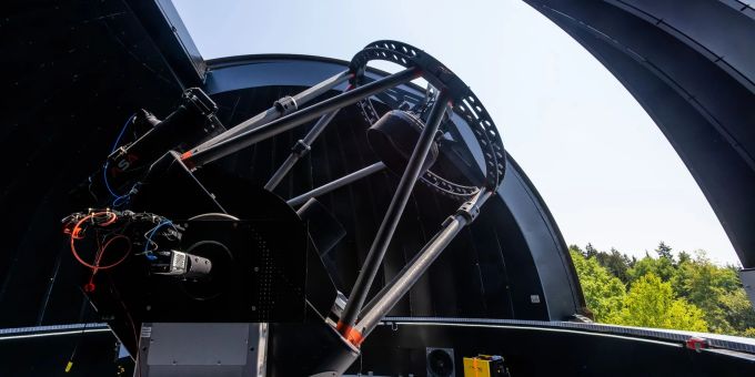 Das Teleskop des Johannes-Kepler-Observatoriums. Das Teleskop des Johannes-Kepler-Observatoriums.