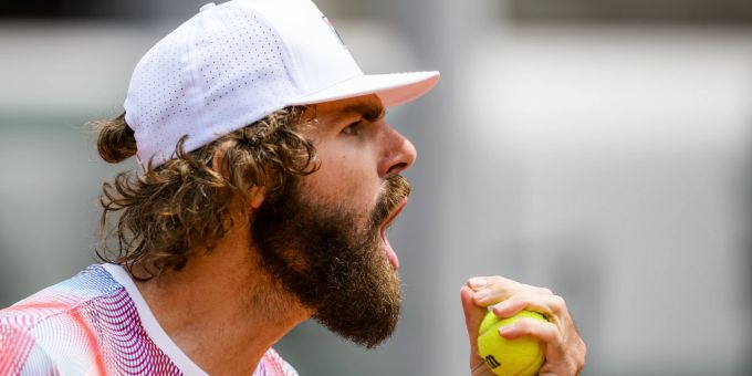 Reilly Opelka im Einsatz bei den Geneva Open gegen Tallon Griekspoor. (Jean-Christophe Bott/Keystone via AP) reilly opelka