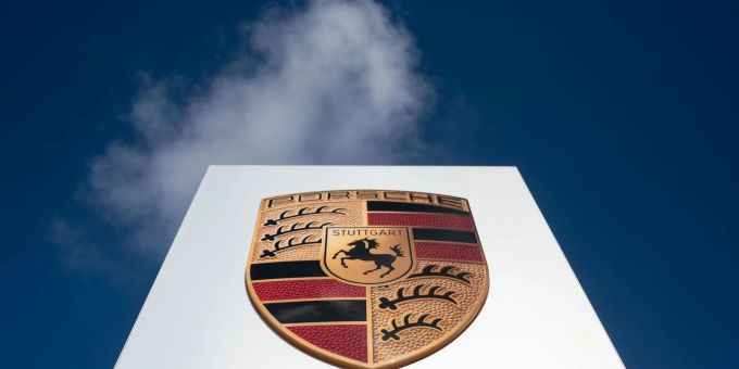 Porsche lockt Anleger vor dem geplanten Börsengang mit hohen Renditezielen. Porsche lockt Anleger vor dem geplanten Börsengang mit hohen Renditezielen.