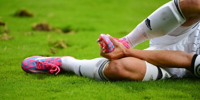 Schmerzmittel werden im Spitzensport oft zu achtlos verabreicht, meint ein Experte. Schmerzmittel werden im Spitzensport oft zu achtlos verabreicht, meint ein Experte.