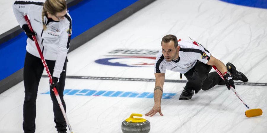 Alina Pätz und Sven Michel bei der Mixed-Curling-WM in Genf.