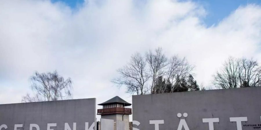 Der Eingang zur Gedenkstätte Sachsenhausen. Foto: Patrick Pleul