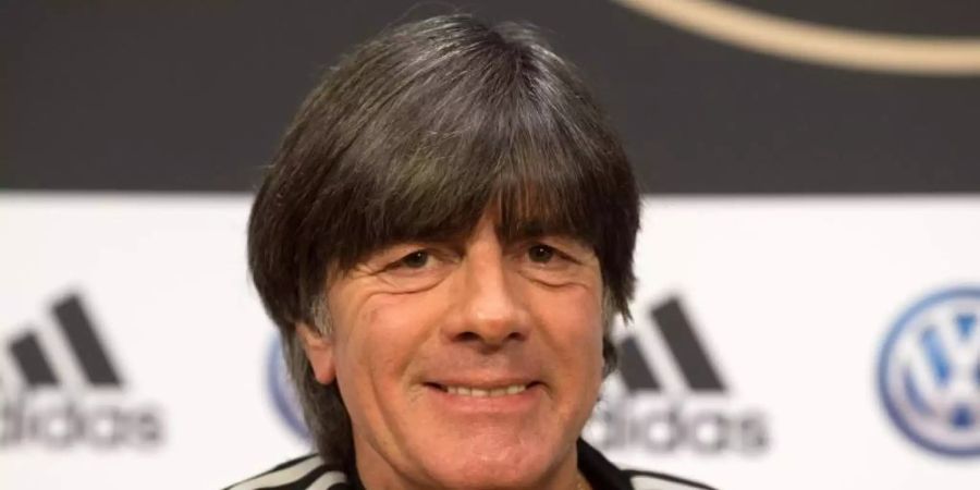 Sucht einen Ersatz für den verletzten Leroy Sané: Bundestrainer Joachim Löw. Foto: Federico Gambarini