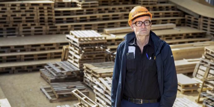 Der Künstler Thomas Hirschhorn. Thomas Hirschhorn