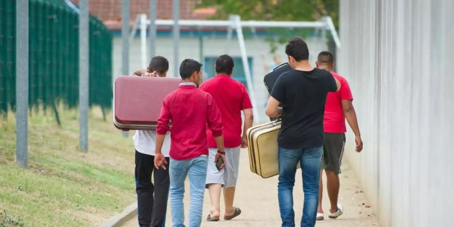Aufnahmeeinrichtung für Flüchtlinge im rheinland-pfälzischen Ingelheim. Foto: Christoph Schmidt
