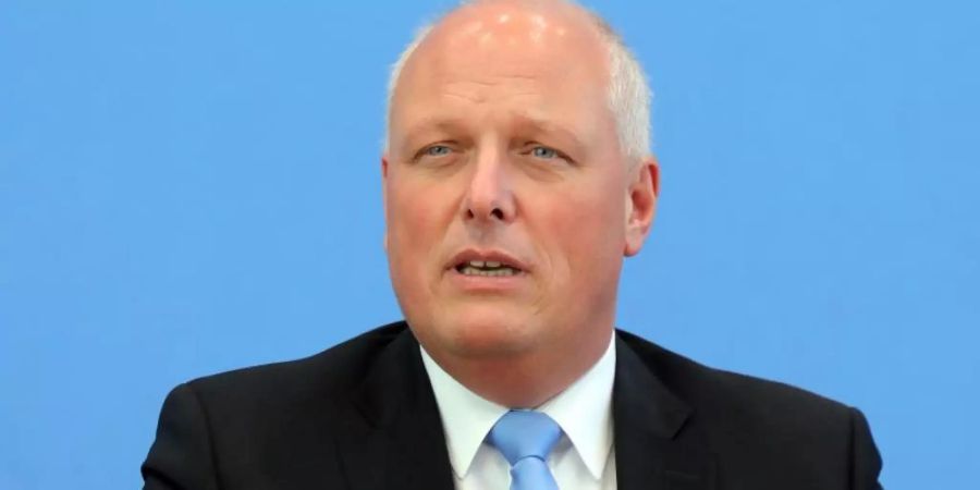 Laut dem Bundesdatenschutzbeauftragten Ulrich Kelber ist die kommerzielle Nutzung von Daten aus selbstfahrenden Autos stark begrenzt. Foto: Wolfgang Kumm