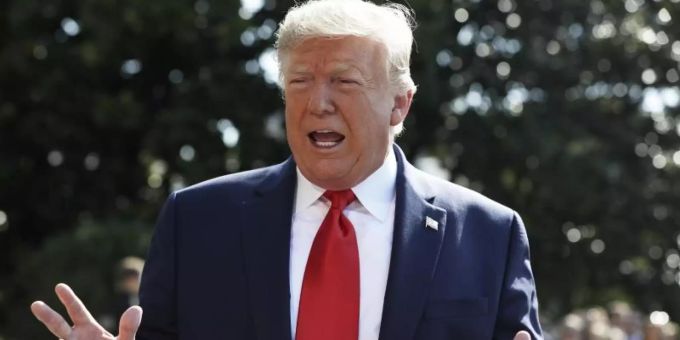 «Wir werden sehen, ob wir das Treffen beibehalten oder nicht», sagte Trump über die geplante Gesprächsrunde im Handelskonflikt mit China. Foto: Evan Vucci/AP «Wir werden sehen, ob wir das Treffen beibehalten oder nicht», sagte Trump über die geplante Gesprächsrunde im Handelskonflikt mit China. Foto: Evan Vucci/AP