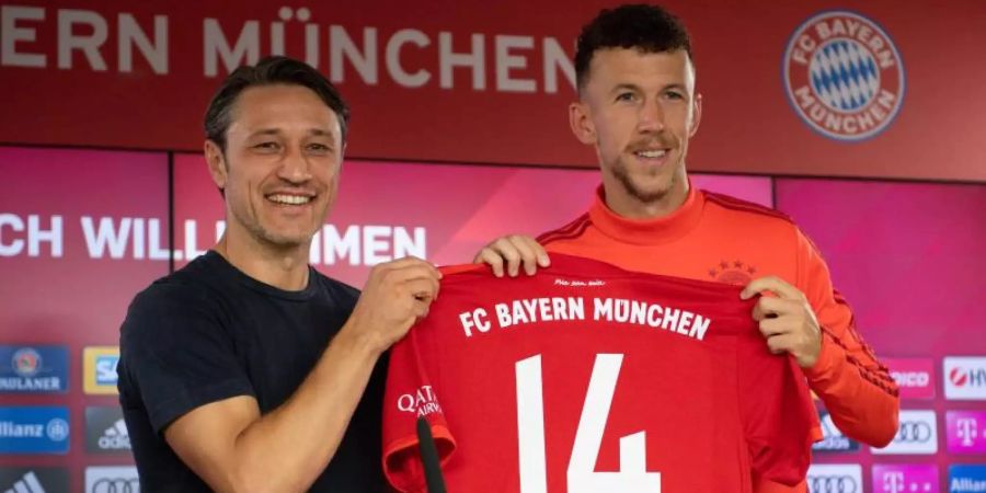 Kroaten unter sich: Bayern-Coach Niko Kovac (l) und Neuzugang Ivan Perisic. Foto: Daniel Kopatsch/Getty Images Europe/FC Bayern München