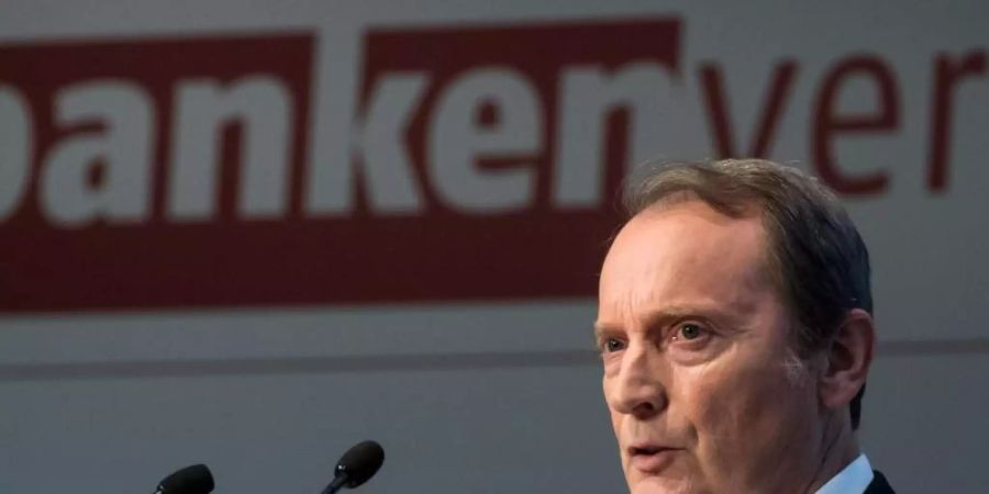 Hans-Walter Peters, Präsident des Bundesverbandes deutscher Banken. Foto: Bernd von Jutrczenka