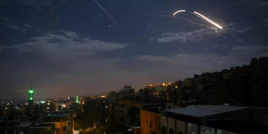 Israel greift syrischen Militärstützpunkt an (Archivbild)
