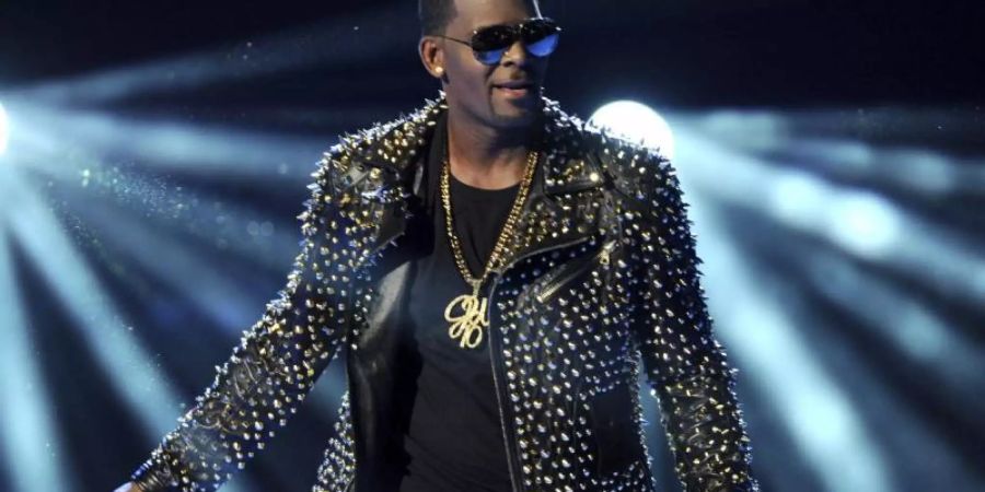 R. Kelly Vorwürfe Geld