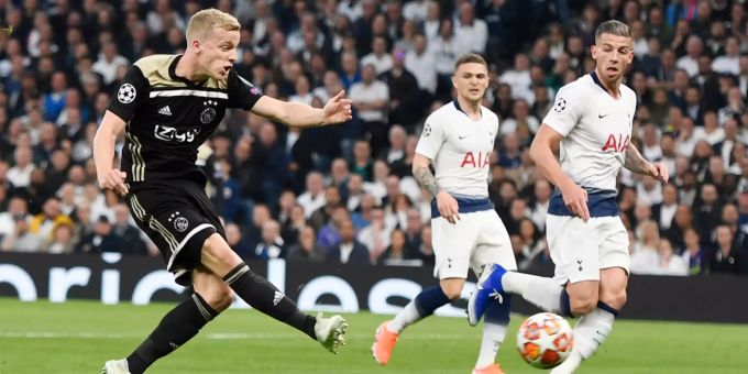 Donny van de Beek von Ajax Amsterdam trifft gegen Tottenham Hotspur zum 1:0-Sieg im Halbfinal-Hinspiel der Champions League. Champions League Halbfinal