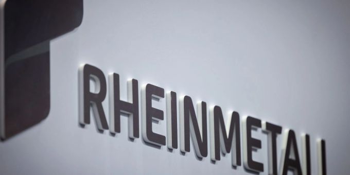 Die Bundeswehr hat beim Rüstungskonzern Rheinmetall ein mobiles Flugabwehrsystem bestellt. Die Bundeswehr hat beim Rüstungskonzern Rheinmetall ein mobiles Flugabwehrsystem bestellt.