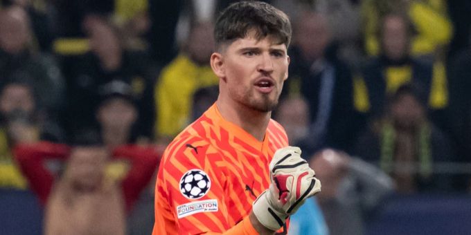 Gregor Kobel konnte in der Hinrunde im Tor von Borussia Dortmund absolut überzeugen. Gregor Kobel Granit Xhaka