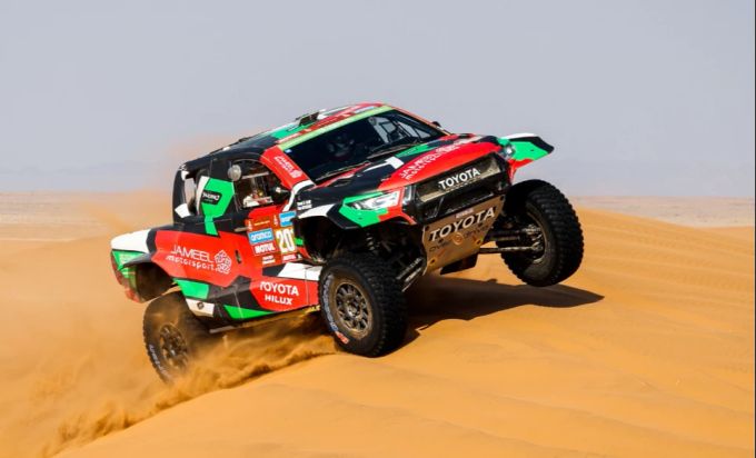Yazeed Al-Rajhi übernimmt die Gesamtführung an der Rallye Dakar. Yazeed Al-Rajhi
