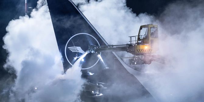 Flughafen Frankfurt Eisregen