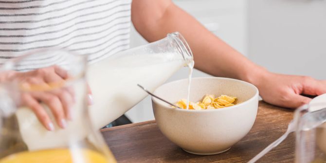 Milch, Müsli, Frühstück