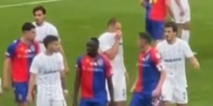 FCZ-Provokationen - FCB-Xhaka fordert nach Kopfstoss-Rot Videobeweis