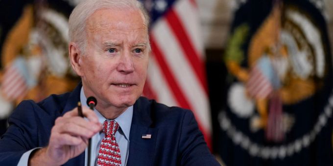 US-Präsident Joe Biden will mit einem Veto weitreichende Kompetenzen der US-Umweltbehörde schützen. US-Präsident Joe Biden will mit einem Veto weitreichende Kompetenzen der US-Umweltbehörde schützen.