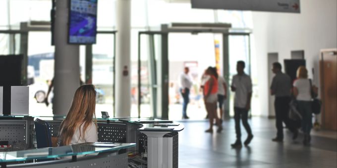 Alle Unternehmen müssen spätestens im Jahr 2050 Netto-Null-Emissionen aufweisen. Klimaschutz-Gesetz