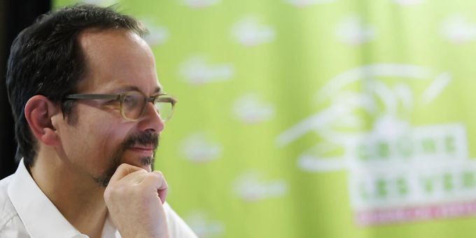 Laut Grünen-Präsident Balthasar Glättli wird seine Partei den Notkrediten zur Rettung der Credit Suisse nur unter Nachhaltigkeitsbedingungen zustimmen. (Archivbild) Laut Grünen-Präsident Balthasar Glättli wird seine Partei den Notkrediten zur Rettung der Credit Suisse nur unter Nachhaltigkeitsbedingungen zustimmen. (Archivbild)