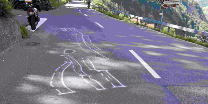 Vadura SG: Auffahrkollision mit Motorrad. Vadura SG: Auffahrkollision mit Motorrad