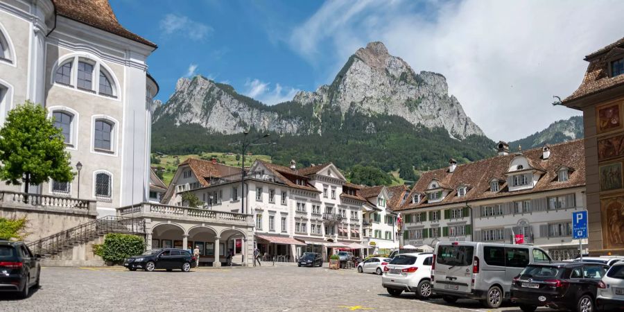 Der Hauptplatz von Schwyz.