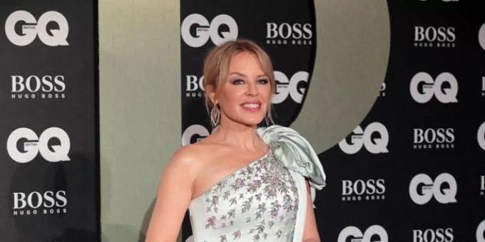 Der neue Track von Kylie Minogue (52) heisst «Say Something». Kylie minogue