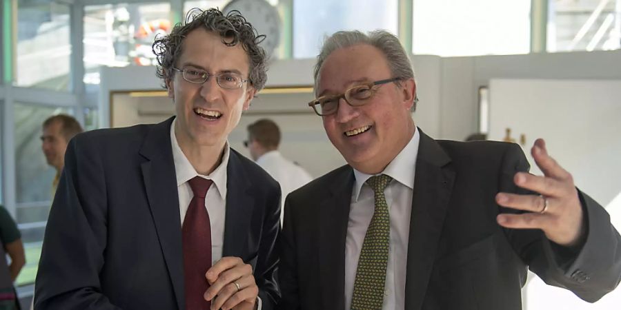 Nach Ansicht von Marcel Tanner (rechts), Präsident der Akademien der Wissenschaften und ehemaliger Direktor des Schweizerischen Tropen- und Public-Health-Instituts, muss eine zweite Welle von Coronafällen unbedingt verhindert werden. (Archivbild)